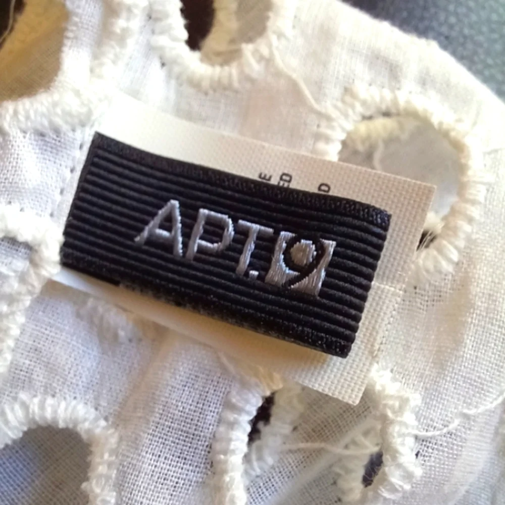 3/$25 SALE Apt 9 Infinity Scarf Open Weave Cutout White 100% Cotton Womens, 36x9